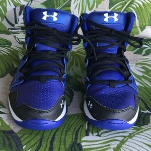 Boys Under Armour sneakers